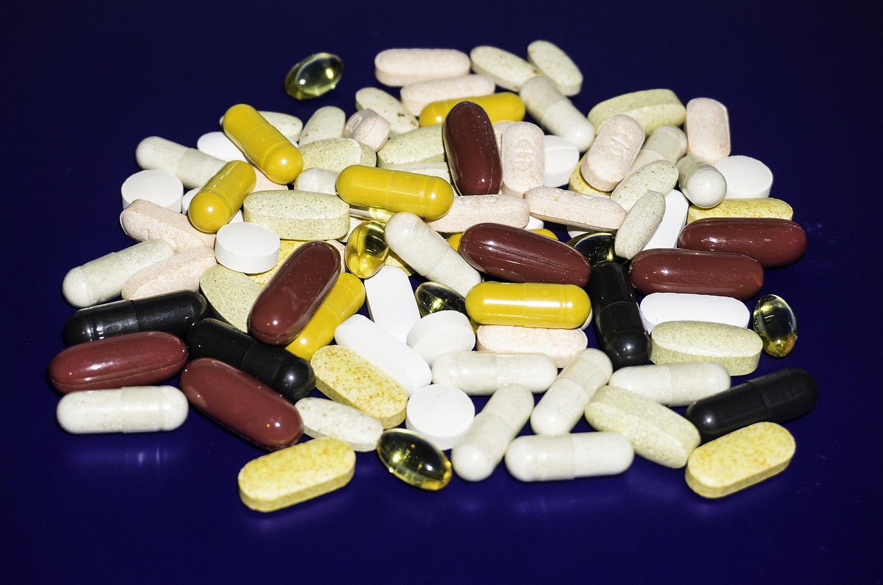 Vitamins Guide: Types, Daily Use & Nutrition Basics